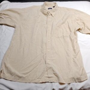 Izod Men's Short Sleeved Button Up Shirt Size Large